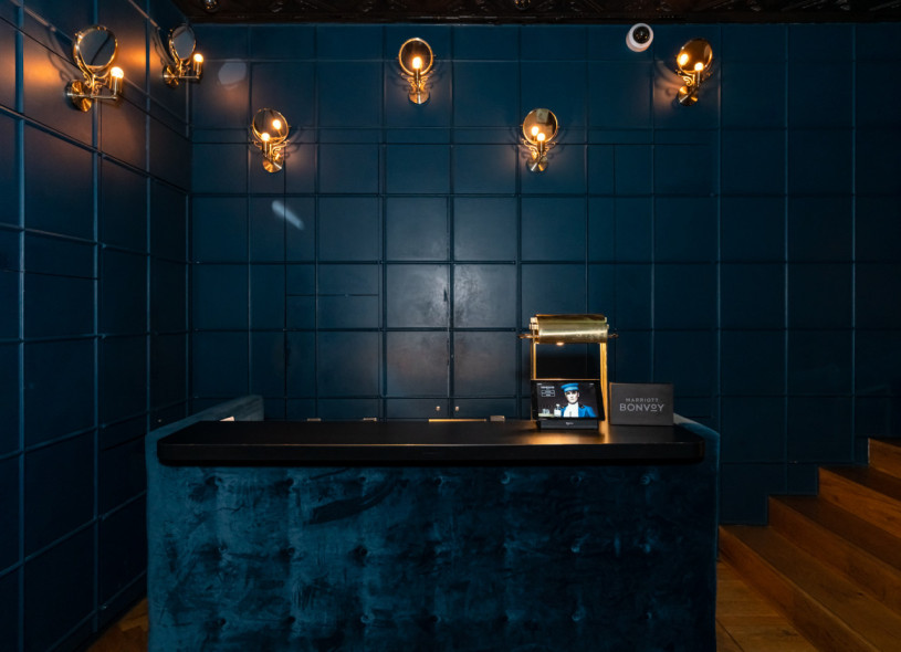 peluche74 location scout noleggio spagna foto produzione cinematografica hotel camera suite berlino59