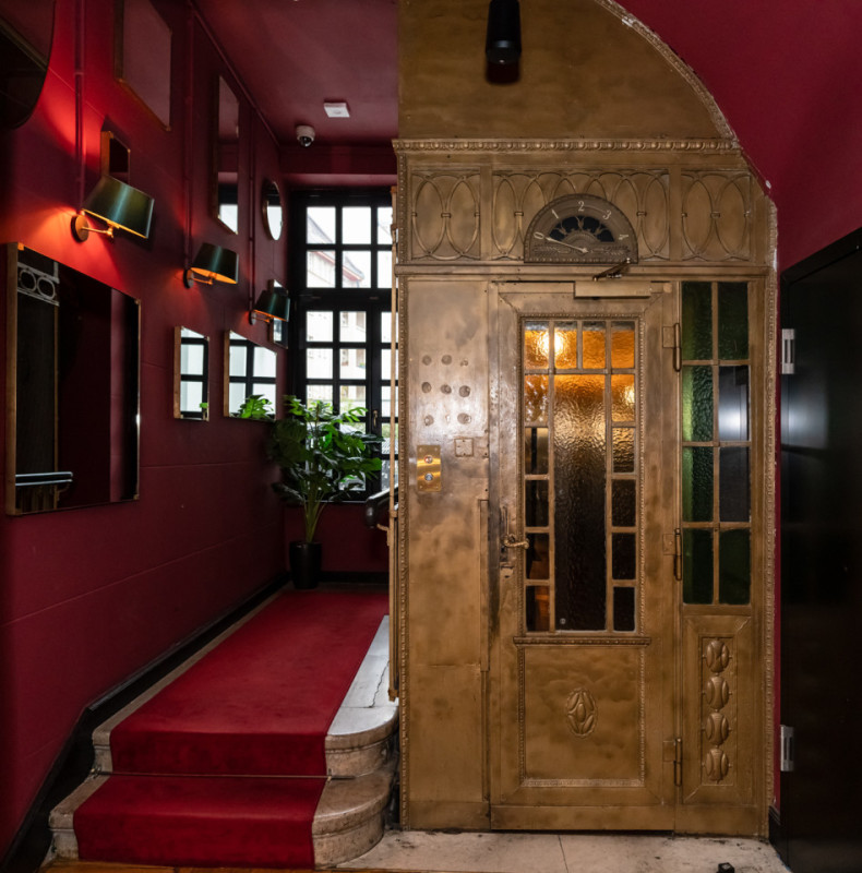 plush74 location scout noleggio spagna foto produzione cinematografica hotel camera suite berlin60