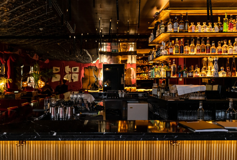 peluche74 location scout noleggio spagna foto produzione cinematografica hotel camera suite berlino73