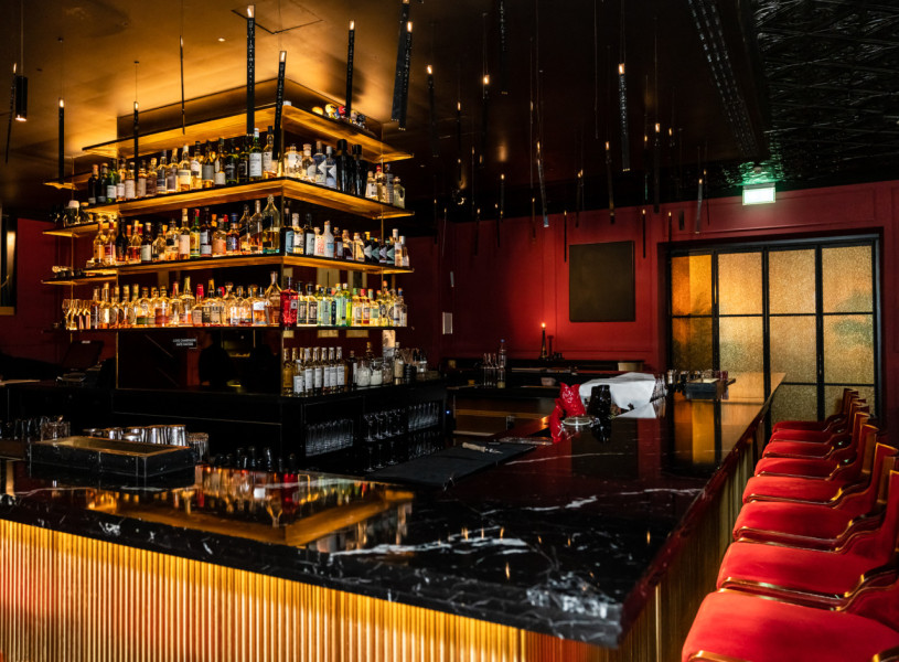 peluche74 location scout noleggio spagna foto produzione cinematografica hotel camera suite berlino75