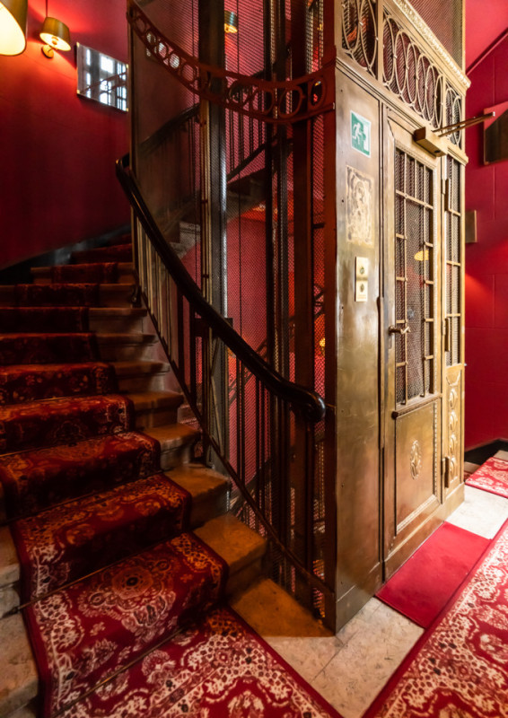 peluche74 location scout noleggio spagna foto produzione cinematografica hotel camera suite berlino79