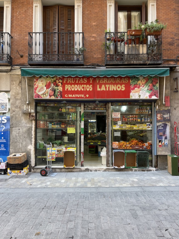 plush74 location scout rental spain photo film production madrid streets22