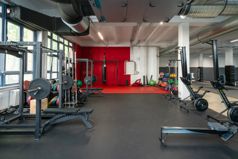 felpa74 lugares alemania berlin deportes foto urbana película fenriz gymjpg17