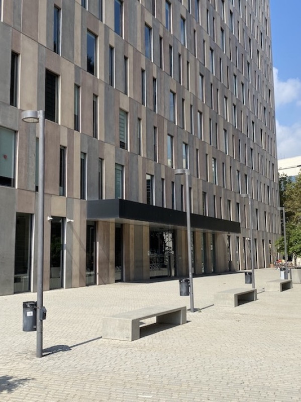 plush74 locations photo film production germany photo studio berlin00000plush74 locations photo film productio photo streets financial barcelona spain00021