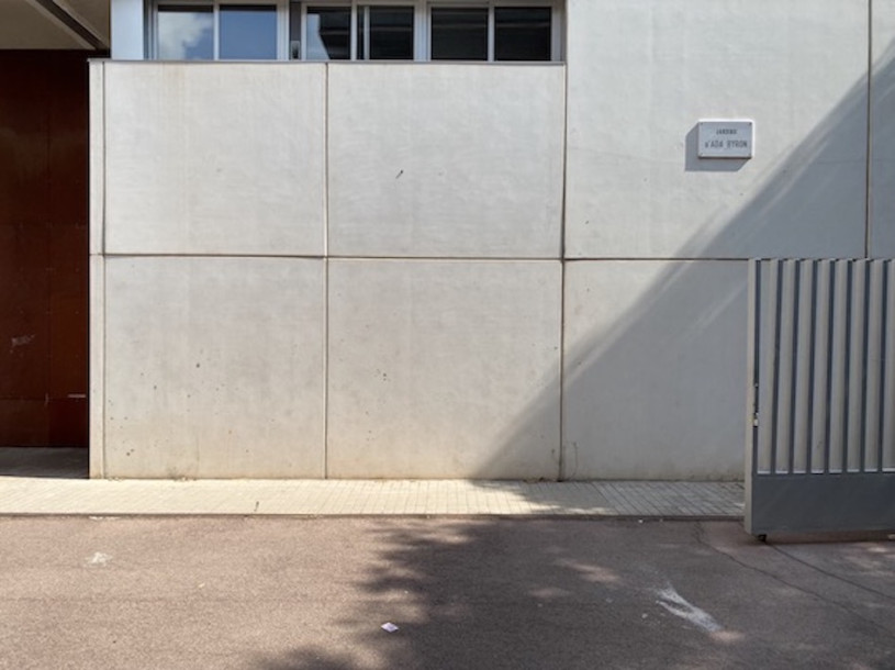 plush74 locations photo film production germany photo studio berlin00000plush74 locations photo film productio photo streets financial barcelona spain00034