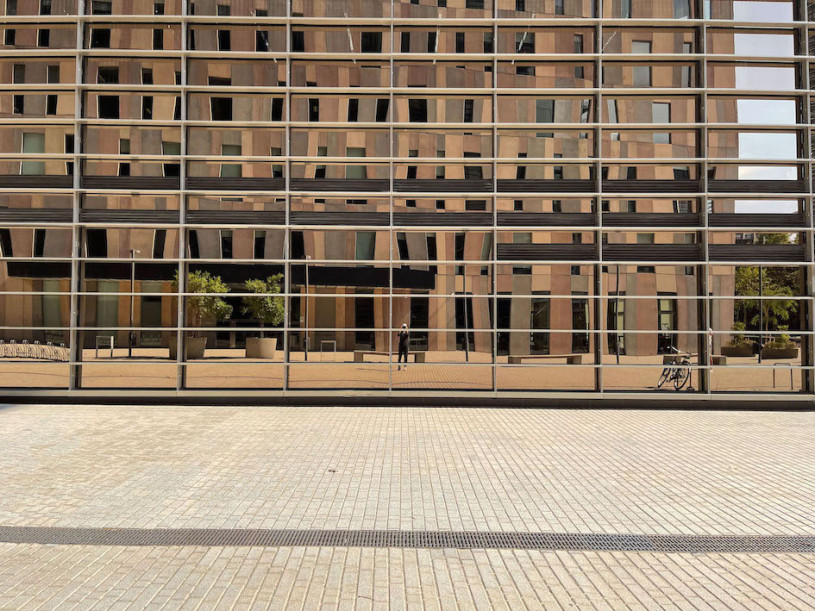 plush74 locations photo film production germany photo studio berlin00000plush74 locations photo film productio photo streets financial barcelona spain00051