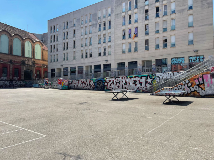 plush74 locations fotofilm produktion deutschland fotostudio berlin00000plush74 locations fotofilm produktion fotostraßen raval barcelona spanien00003