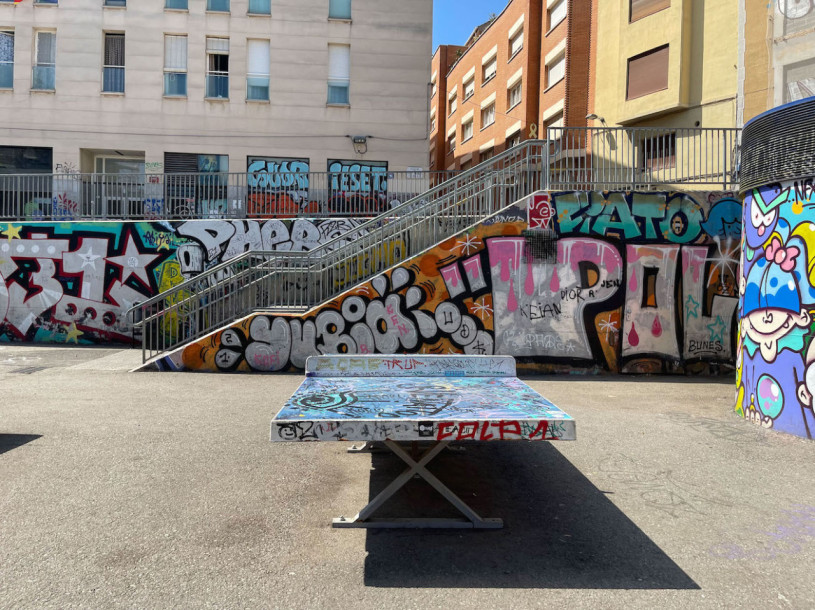 plush74 locations fotofilm produktion deutschland fotostudio berlin00000plush74 locations fotofilm produktion fotostraßen raval barcelona spanien00005