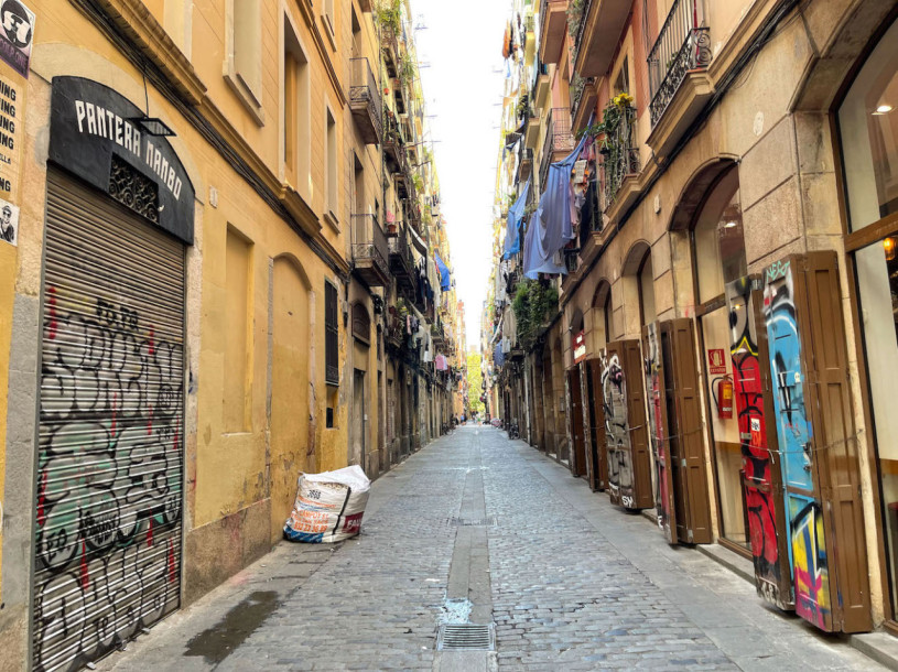 plush74 locations fotofilm produktion deutschland fotostudio berlin00000plush74 locations fotofilm produktion fotostraßen raval barcelona spanien00016