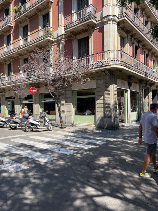 plush74 locations fotofilm produktion deutschland fotostudio berlin00000plush74 locations fotofilm produktion fotostraßen raval barcelona spanien00030