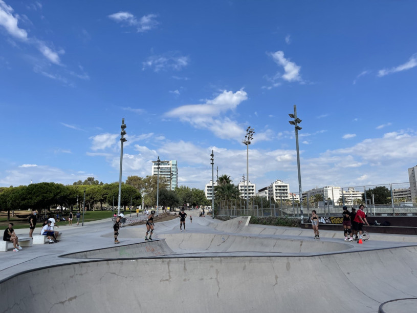 plush74 locations fotofilm produktion deutschland fotostudio berlin00000plush74 locations fotofilm produktion foto streets skate barcelona strand spanien00001