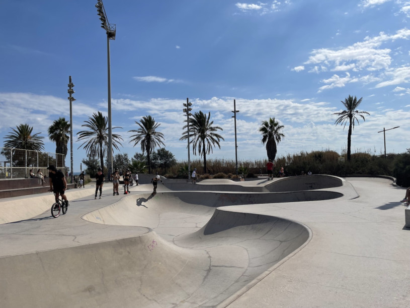 plush74 locations fotofilm produktion deutschland fotostudio berlin00000plush74 locations fotofilm produktion foto streets skate barcelona strand spanien00007