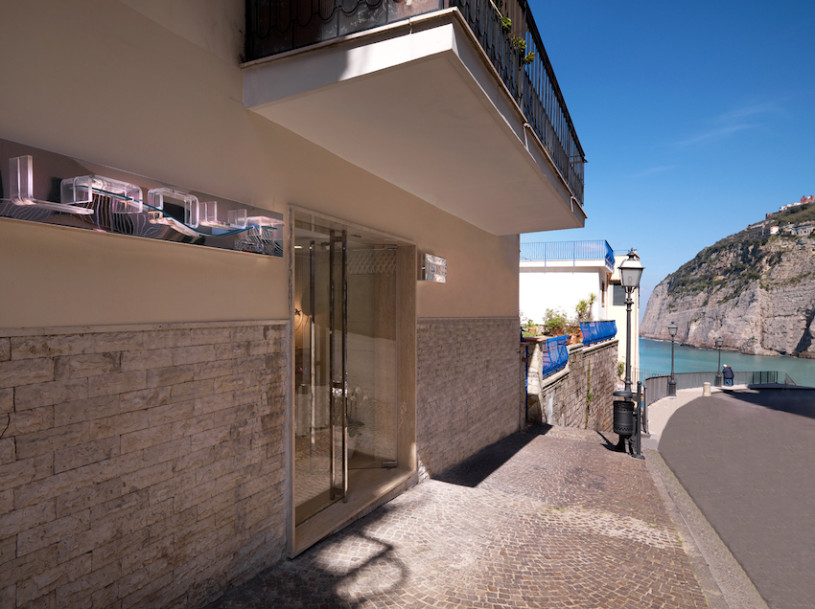 plush74 locations photo film production italy hotel sea00017