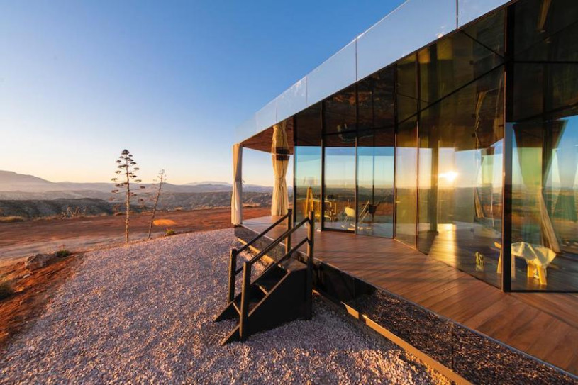 plush74 locations photo film production spain desert house glass00002