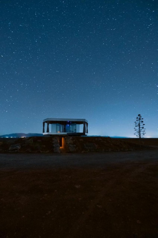 plush74 locations photo film production spain desert house glass00008