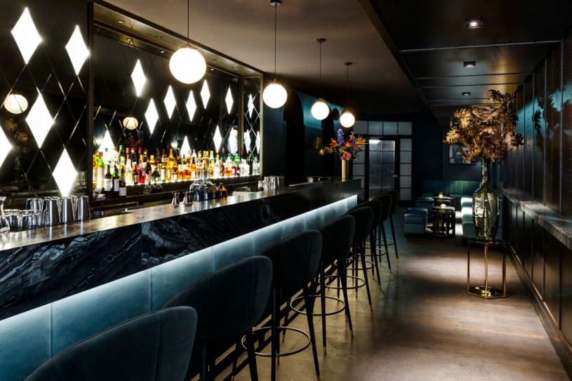 pluche74 lush bar friedrichstrasse 1