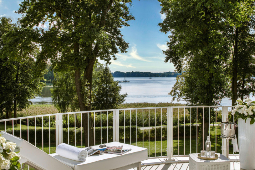 plush74 lussuosa villa vista lago 9