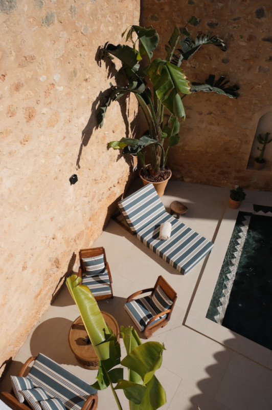 pluche74 magische binnenplaats casa mallorca 28