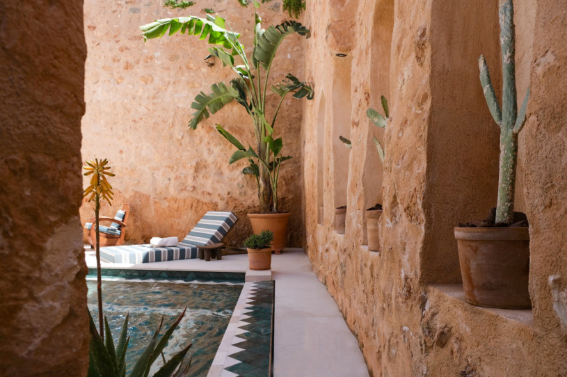 pluche74 magische binnenplaats casa mallorca 5