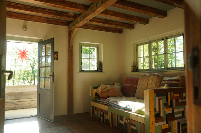 plush74 magisches Haus am See 10