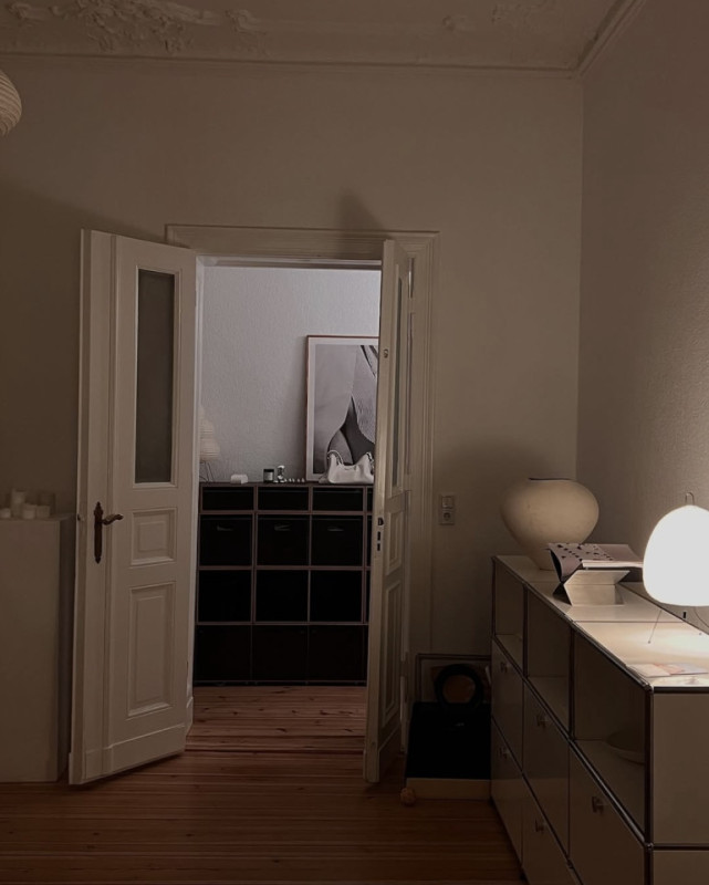 plush74 minimal altbau apartment berlin 8