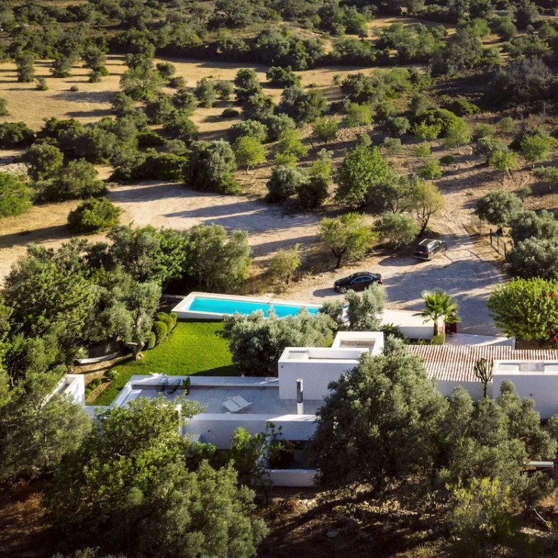 plush74 minimal country villa portugal 20