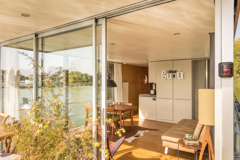 plüsch74 modernes hausboot berlin 8