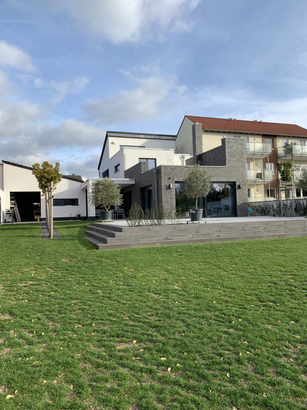 plush74 modern two story house wolfsburg 5
