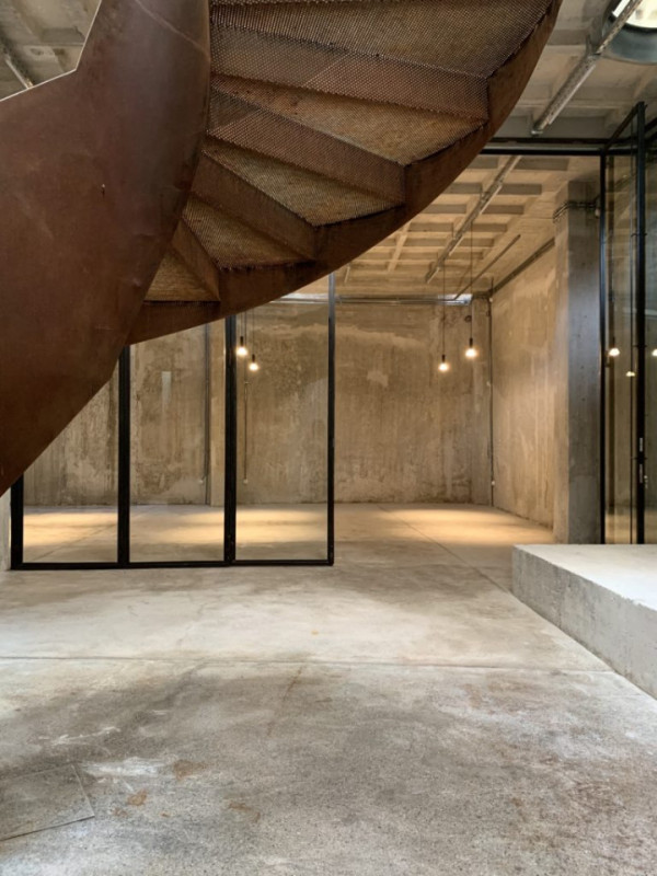 plush74 multi level concrete box venue 11