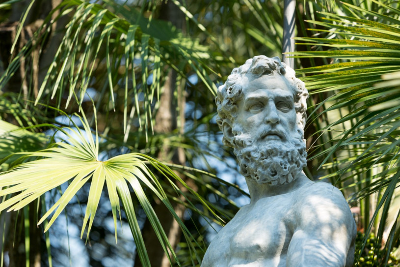 plush74 napoli villa garten 15