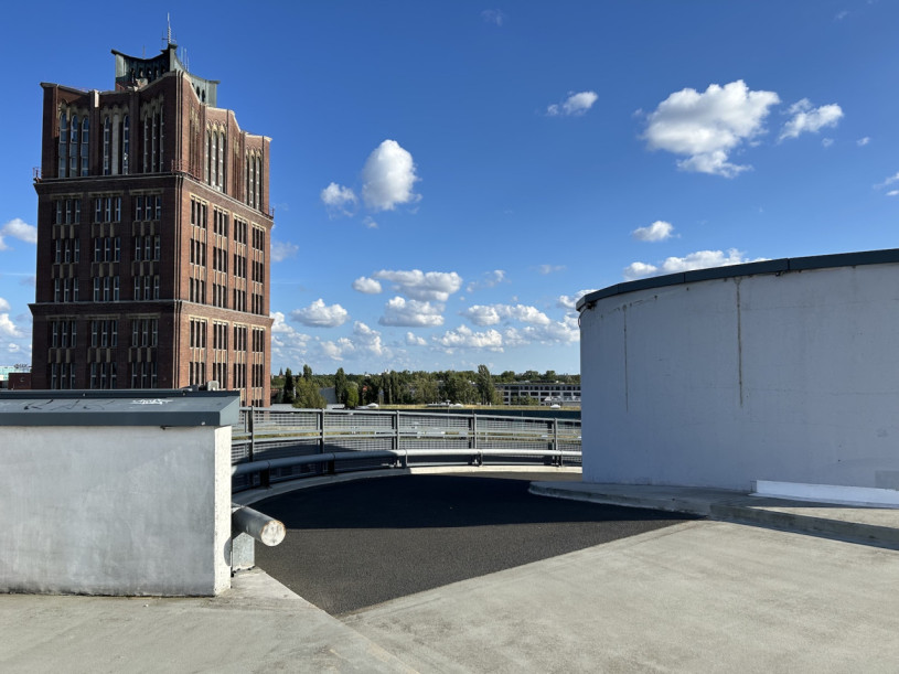 plush74 parkdeck hallen am borsigturm 54