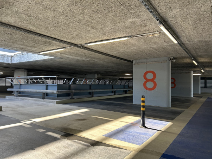 plush74 parkdeck hallen am borsigturm 57