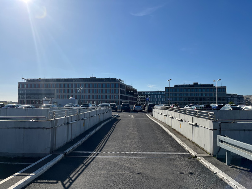 plush74 parkhaussuedkreuz 18