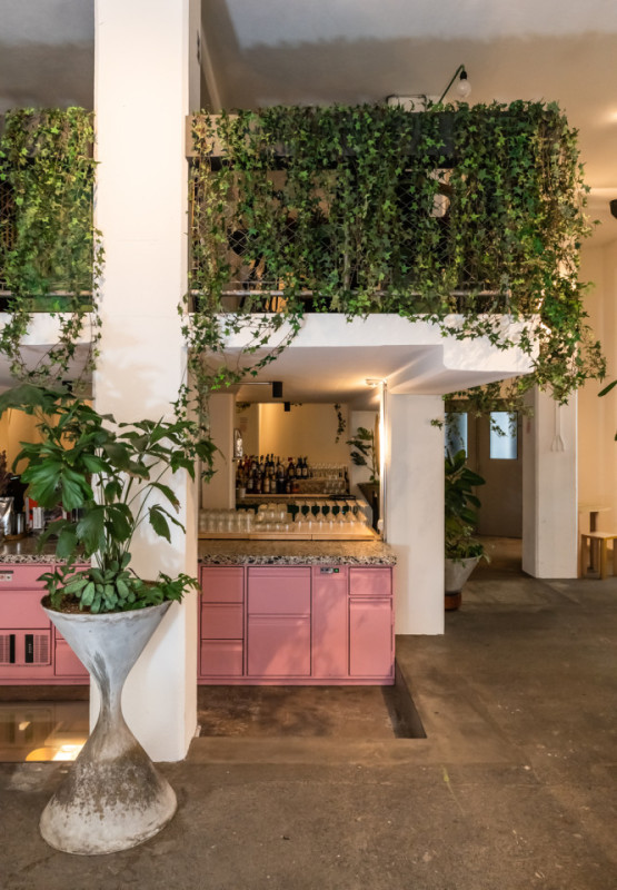 plush74 pastel colour bar zurich 15