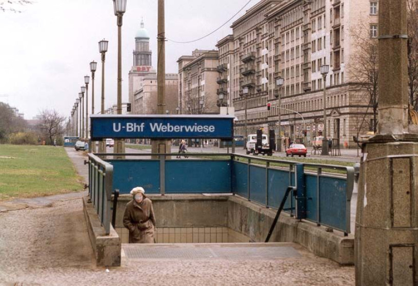 plush74 photo film event location germany berlin subway bhf weberwiese 6