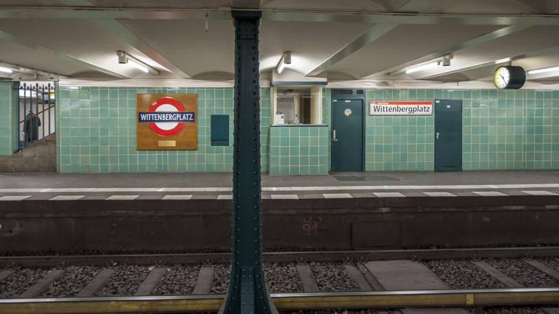 plush74 photo film event location germany berlin subway bhf wittenbergplatz2