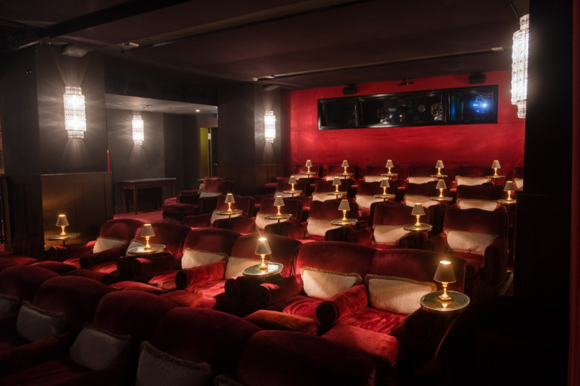 plush74 cinema privato per eventi e proiezioni a berlino 4