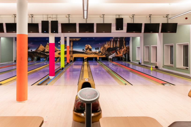 pluche74 verhuur film foto evenement duitsland brandenburg ballhouse bowling ruimte 20