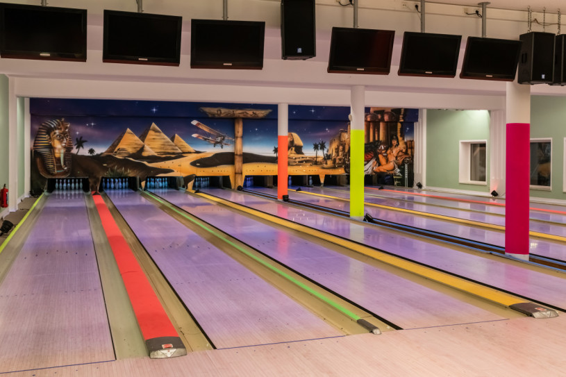 pluche74 verhuur film foto evenement duitsland brandenburg ballhouse bowling ruimte 23