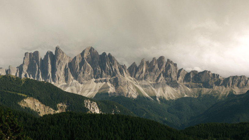 pluche74 verhuur locatie foto film italië dolomieten appartementen mountain00001