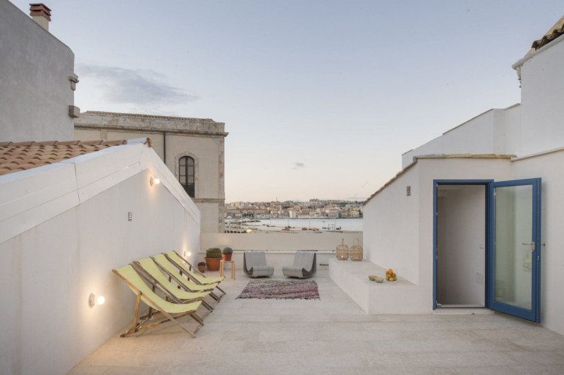 plush74 rental photo film production apartment italy sicily00023