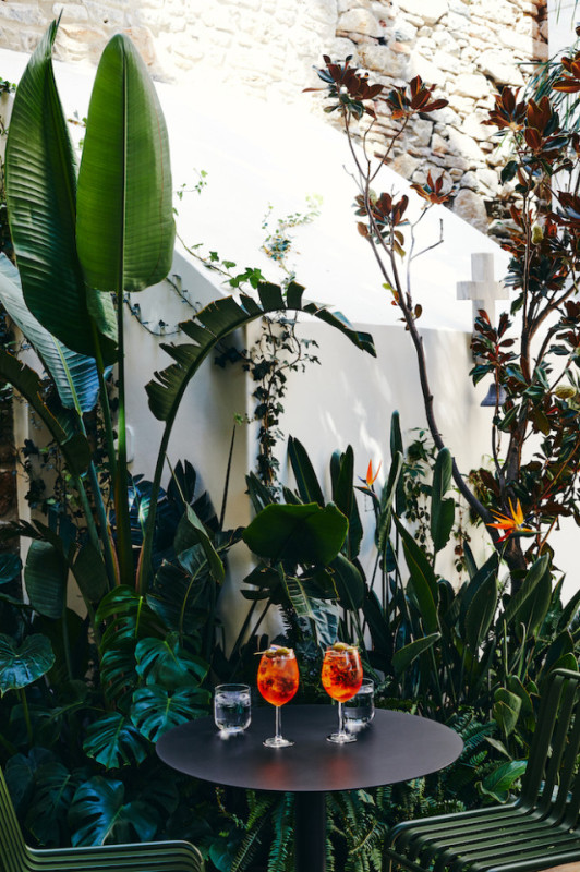 pluche74 verhuur foto film productie hotel villa griekenland00014