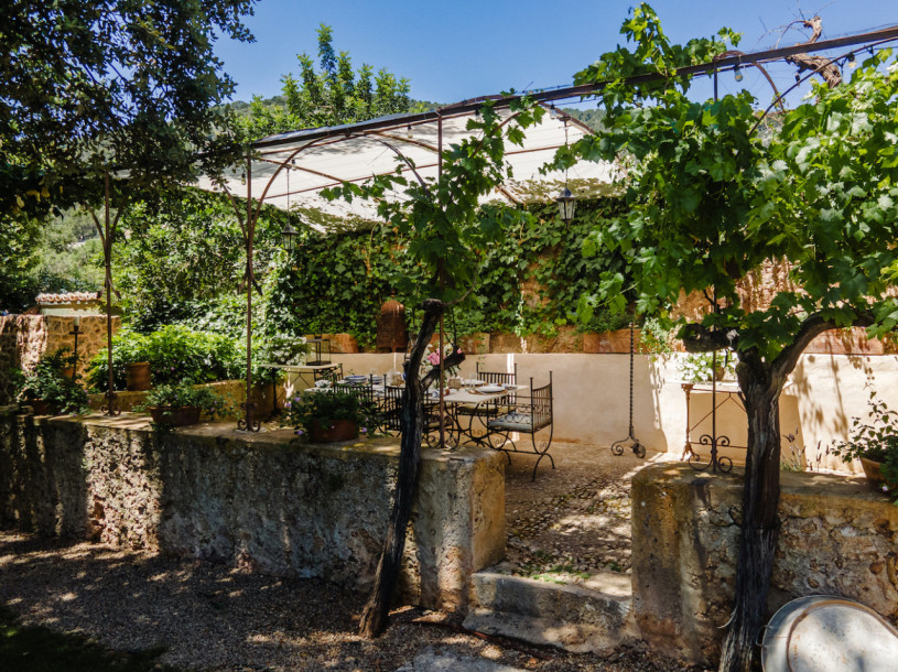 plush74 rental photo film production villa farmhouse mallorca00011