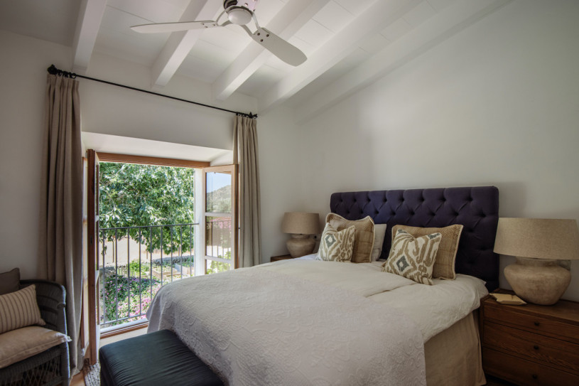 plush74 rental photo film production villa farmhouse mallorca00025