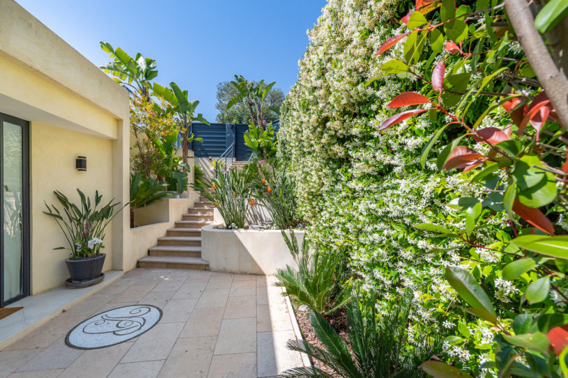 plush74 rental photo film production villa luxury france00042