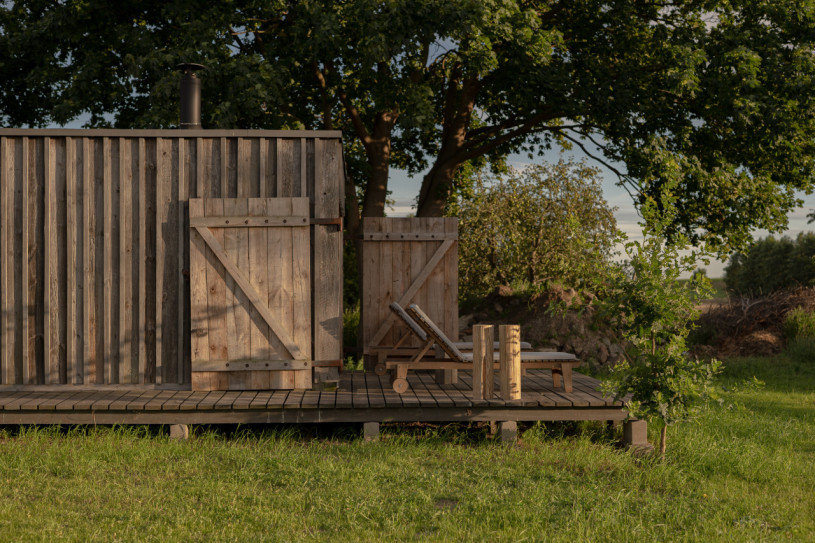 plush74 Vermietung Produktionen Location Fotofilm Finca Polen Scheune Landschaft00130