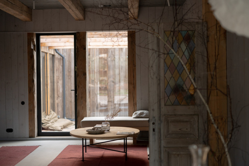 plush74 Verleih Produktionen Locaiton Foto Film Finca Polen Scheune Landschaft00132