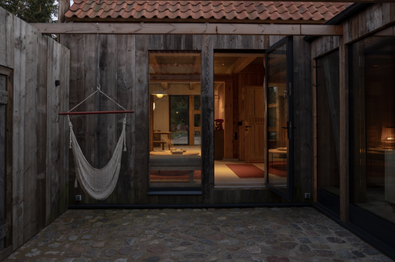 plush74 Vermietung Produktionen Location Fotofilm Finca Polen Scheune Landschaft00209