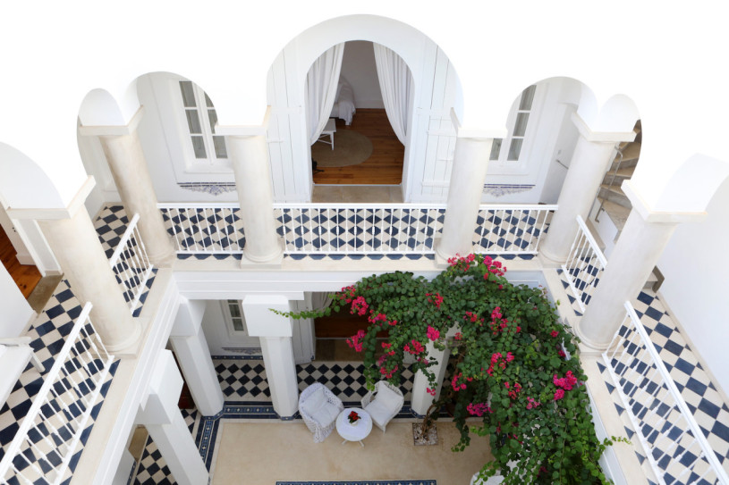 felpa74 alquiler producciones locaiton foto film hotel bb blanco portugal convent00045