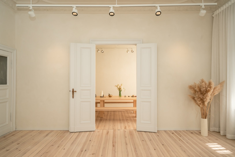 plush74 apartamento escandinavo loft berlin ubicación alquiler agencia de scouting blanco brillante event12